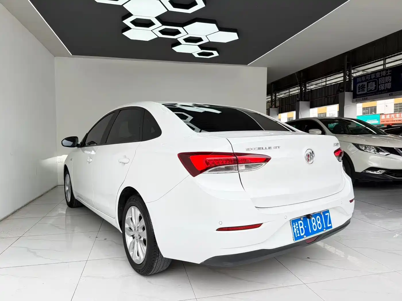 Buick Excelle 2021 Exemplar 1.5L Auto Elite фото 9