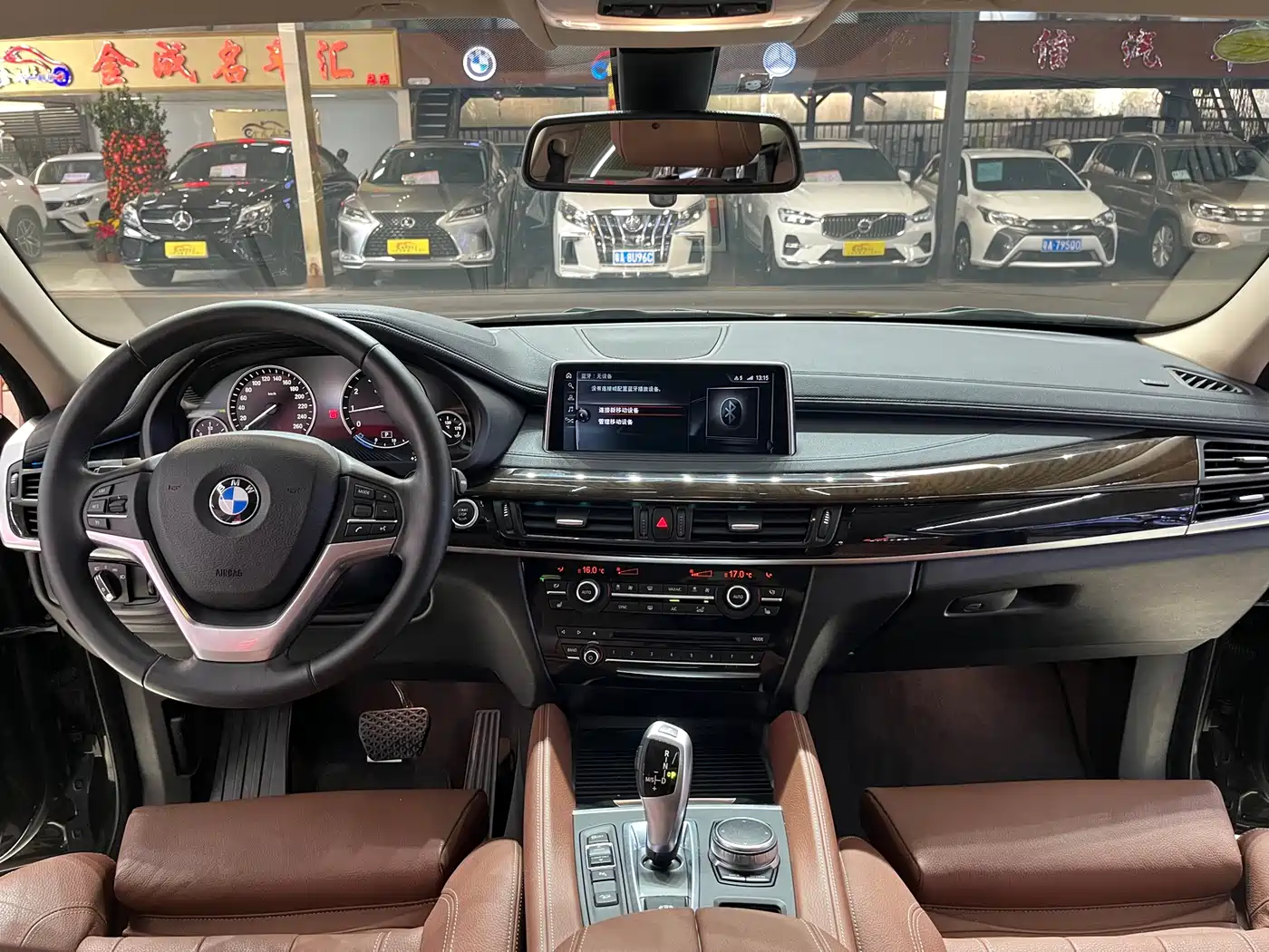 BMW X6 2017 xDrive28i фото 17