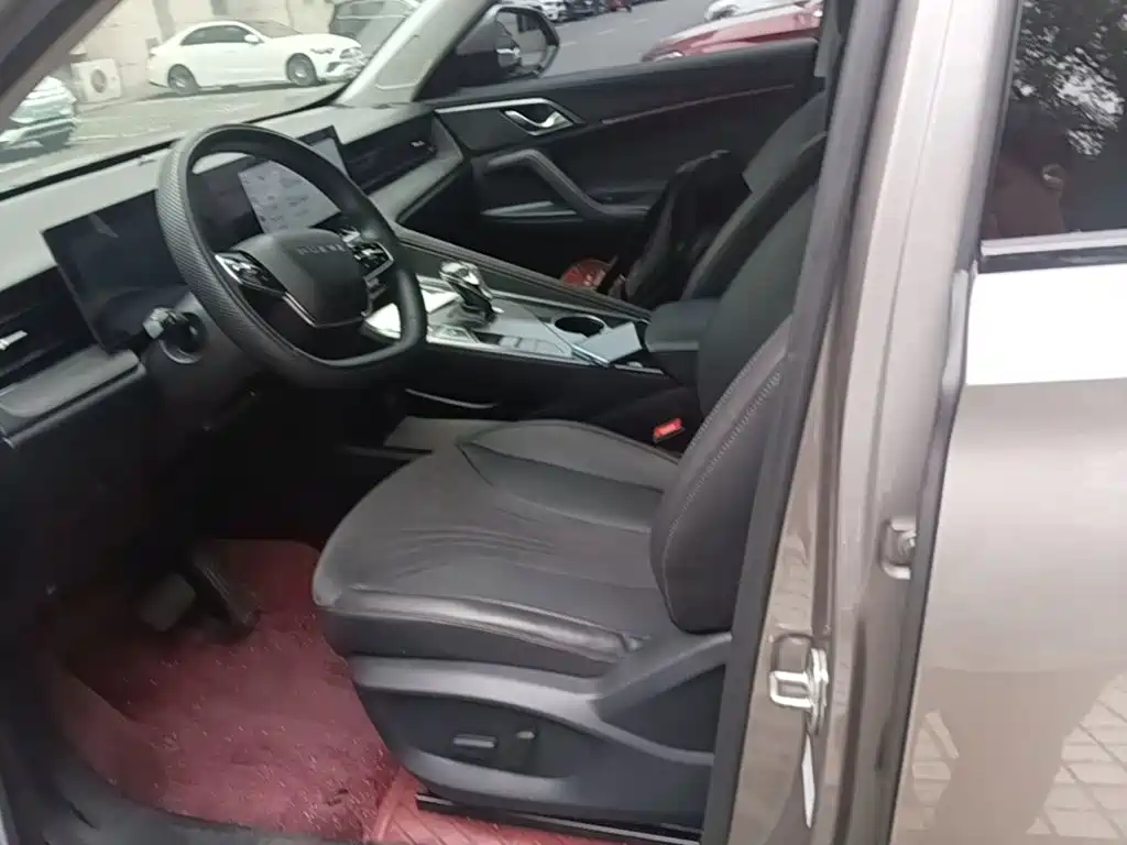 Roewe D5X DMH 2024 2024 Model 135 Technology Edition