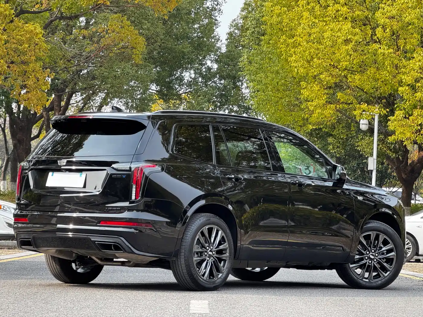 CADILLAC XT6
