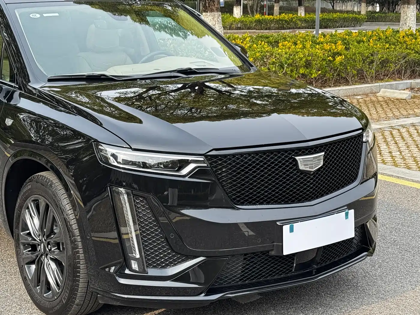 CADILLAC XT6