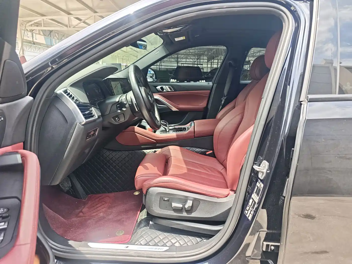 Photo 7 - BMW X6