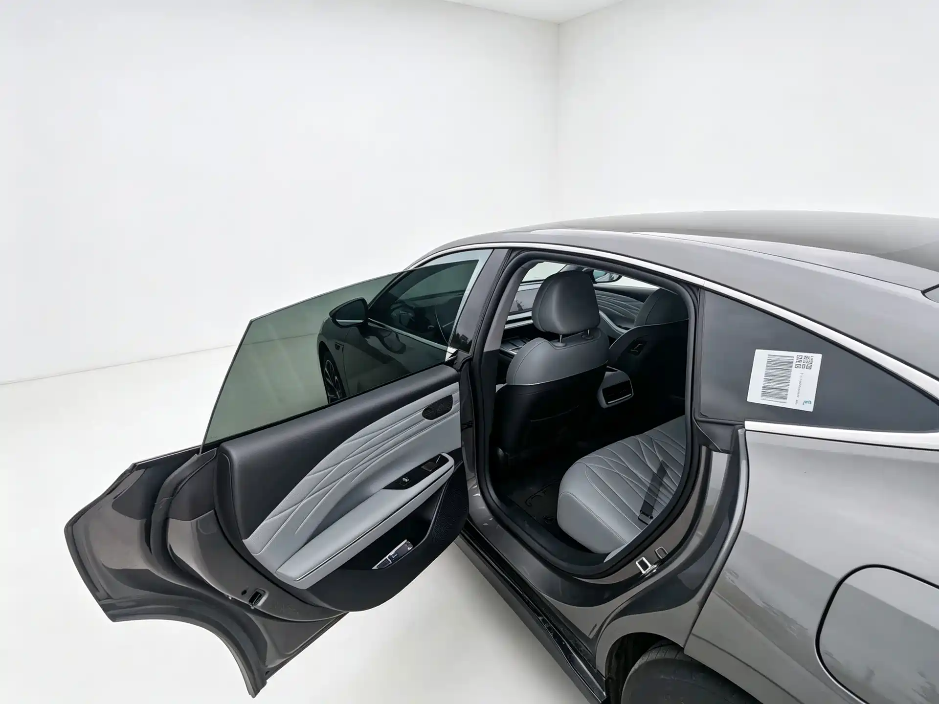 Фото 4 - Geely Galaxy Galaxy E8