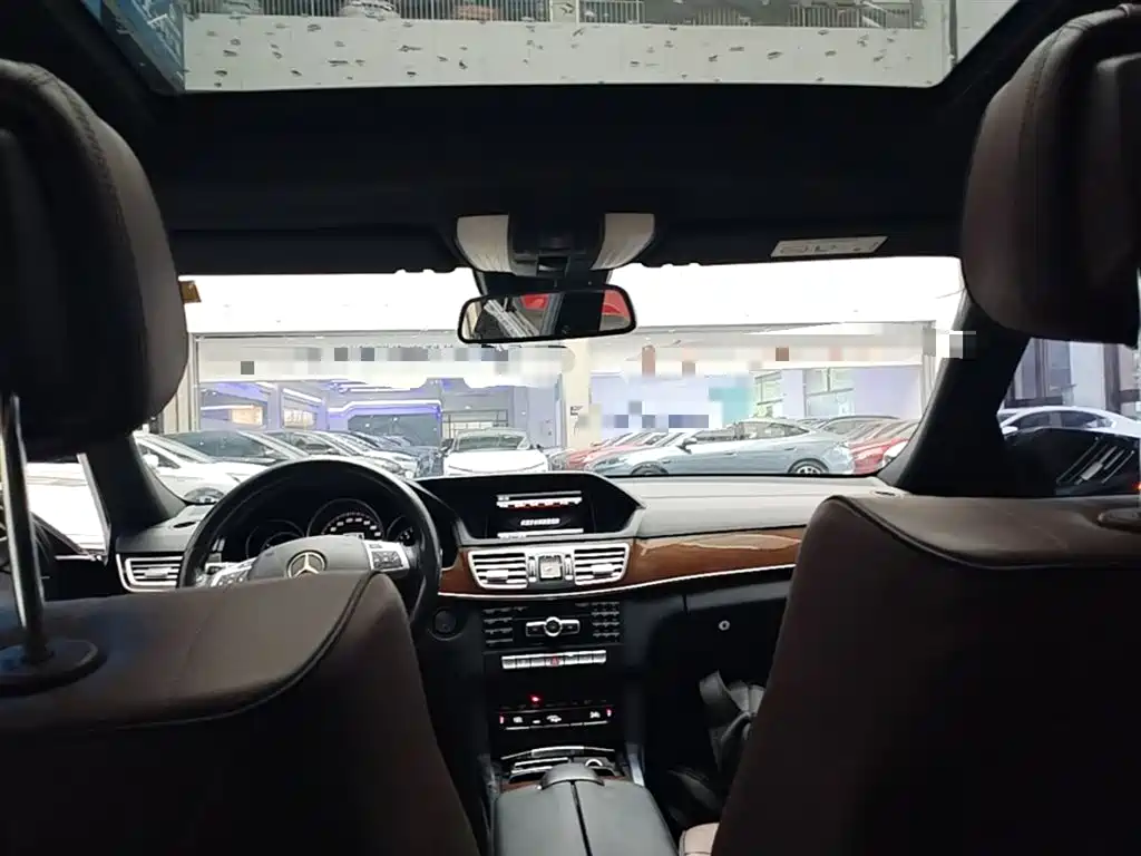 Mercedes-Benz E-Class 2015 E 320 L 4MATIC фото 18