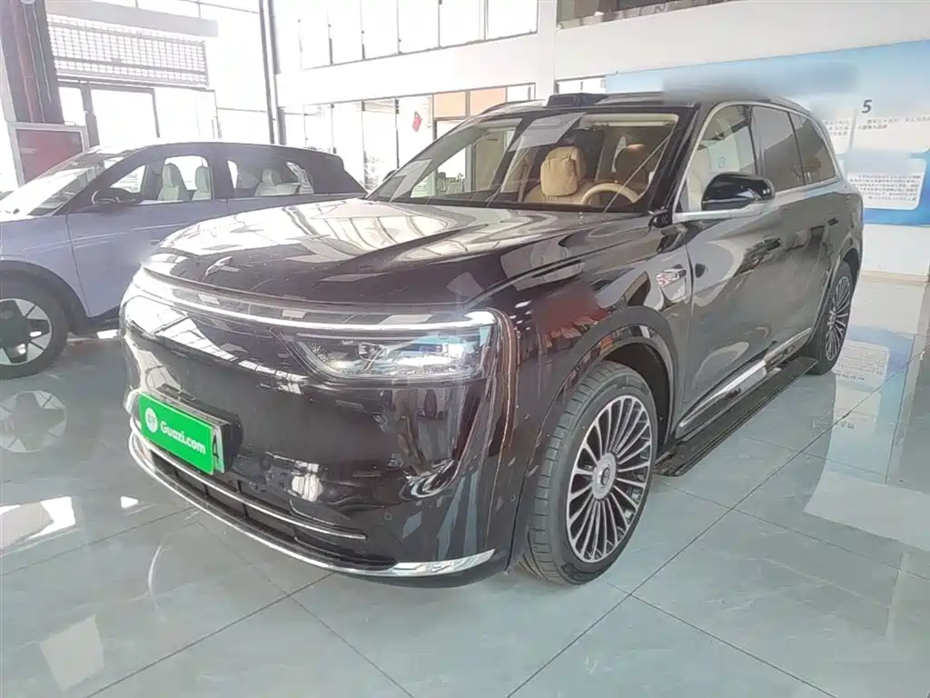 AITO Wenjie AITO M8 2025 Extended Range Ultra 53.4kWh 6-Seater