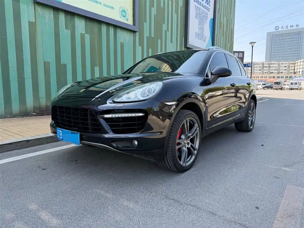 صورة 1 - Porsche Cayenne