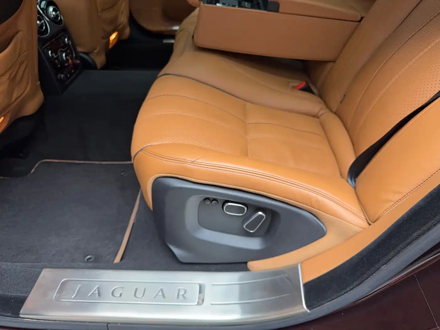 Jaguar XJ 2013 2013 XJL 3.0 SC Flagship Business Edition