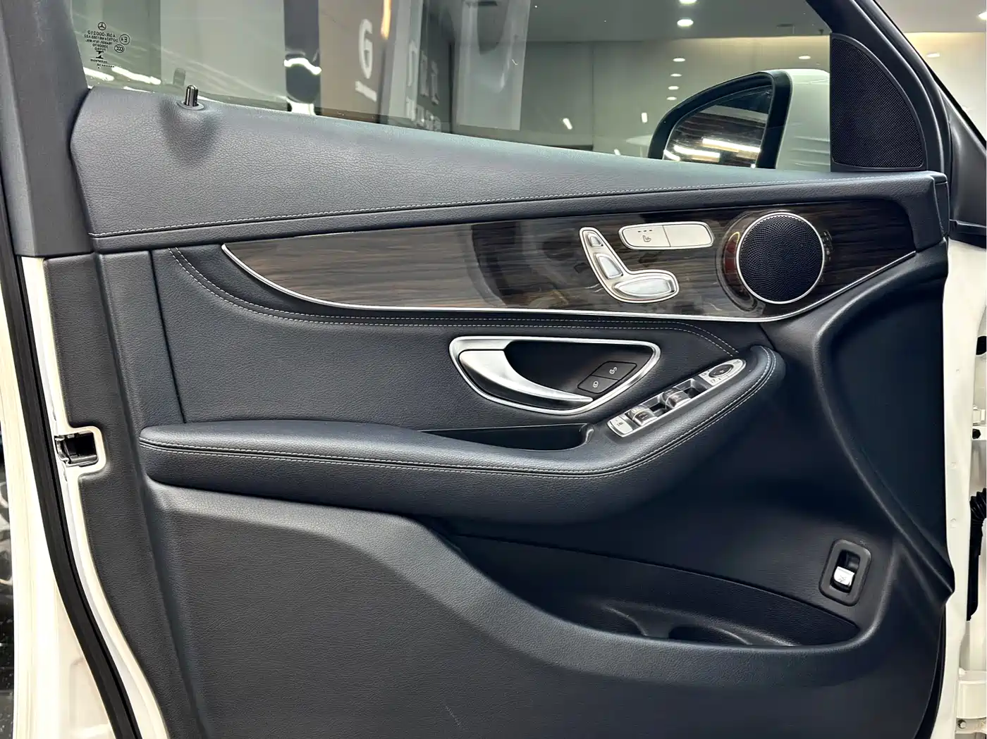 Mercedes-Benz GLC 2016 GLC 260 4MATIC Dynamic фото 5