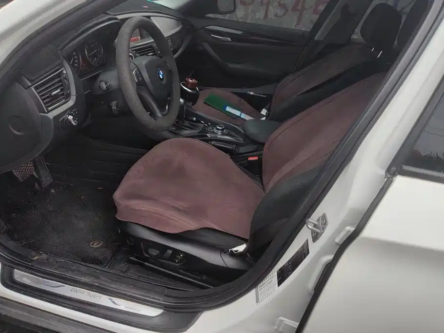 Фото 9 - BMW X1