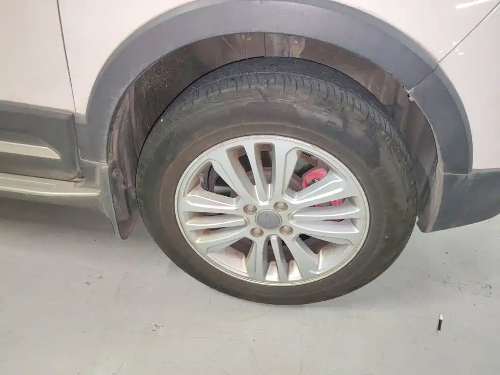 Фото 8 - Haval H1