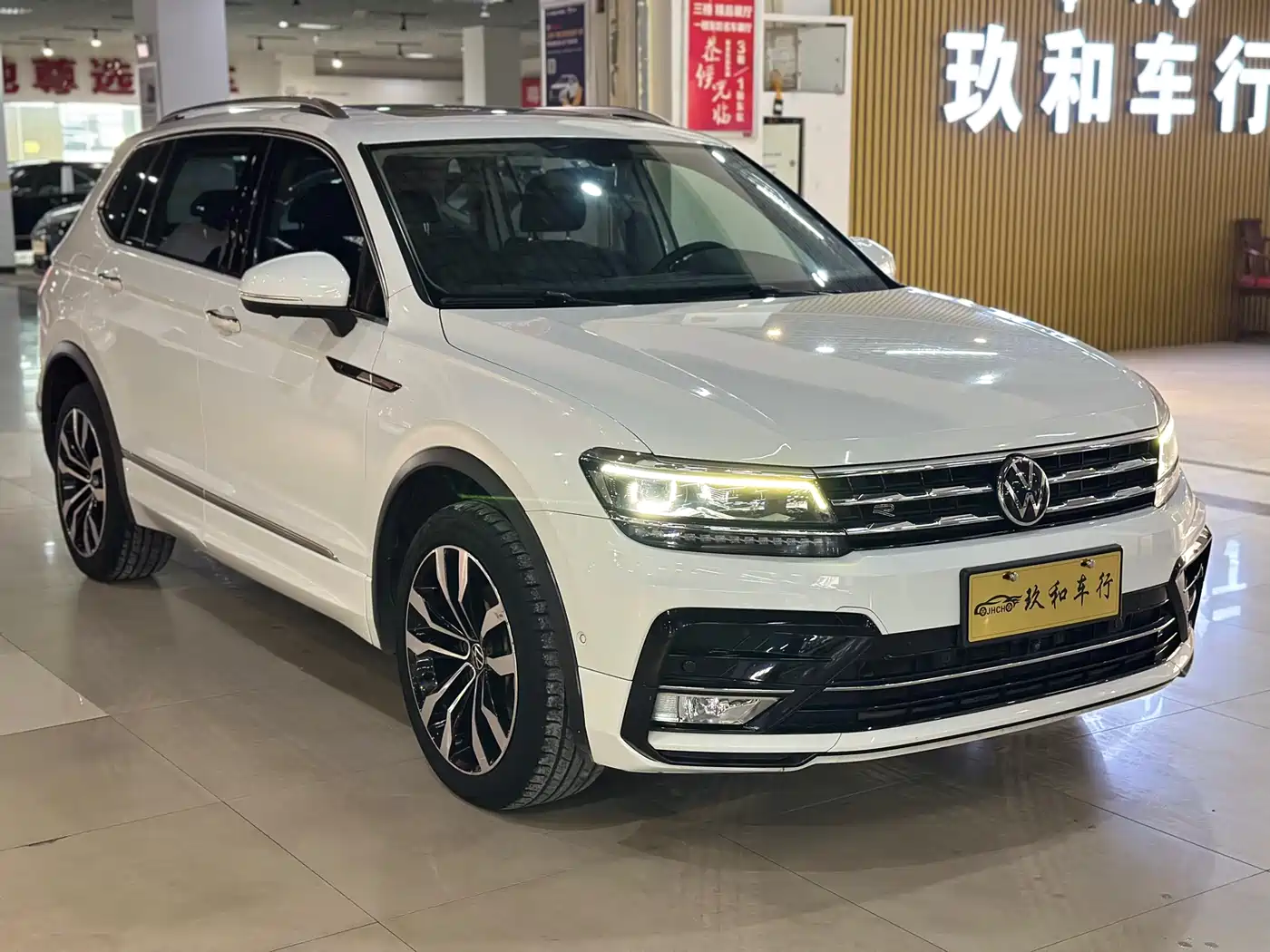 Volkswagen Tiguan L 2021 330TSI Automatic 2WD R-Line Flagship фото 3