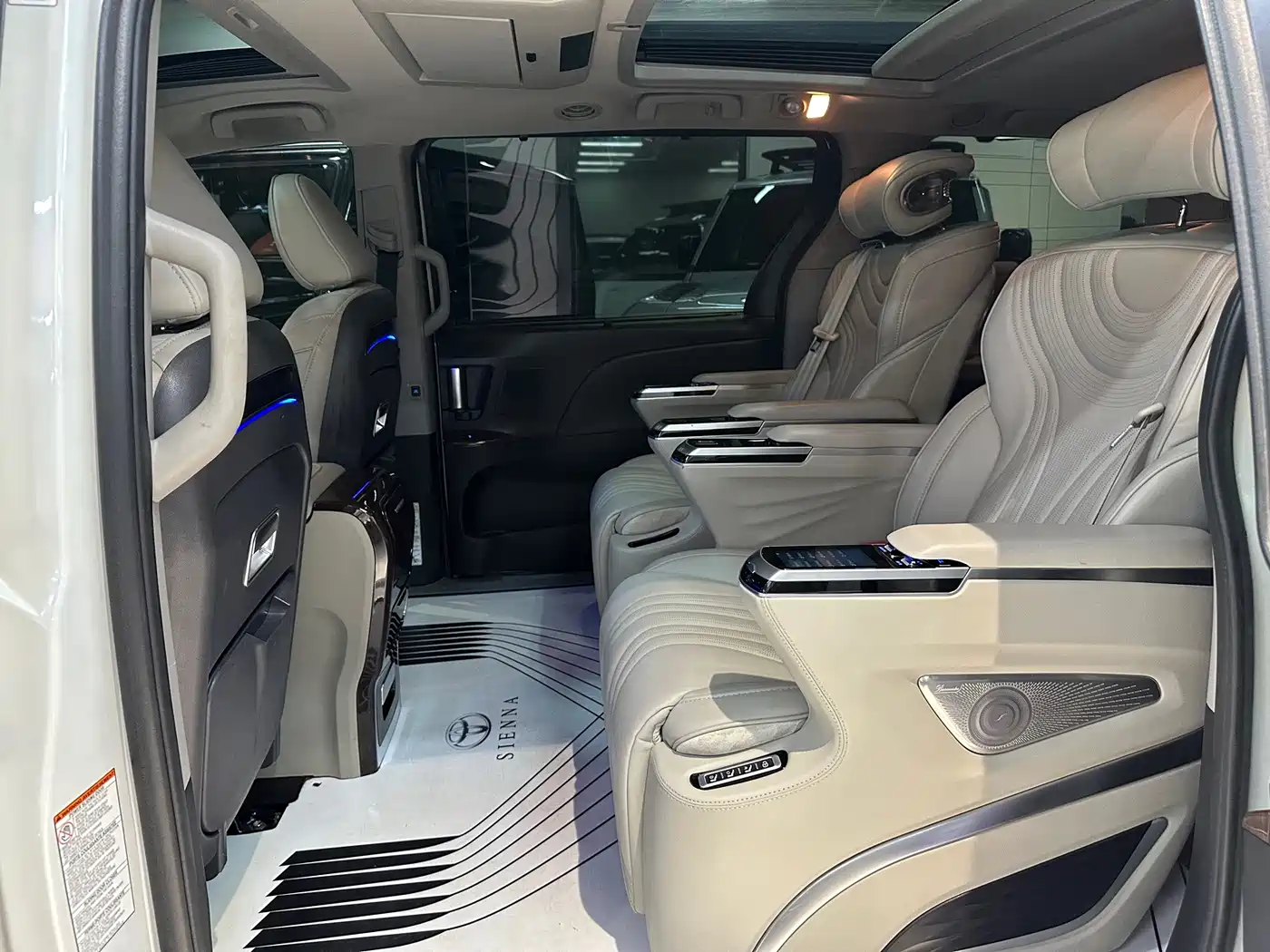 Toyota Sienna 2017 2015 3.5L 4WD L