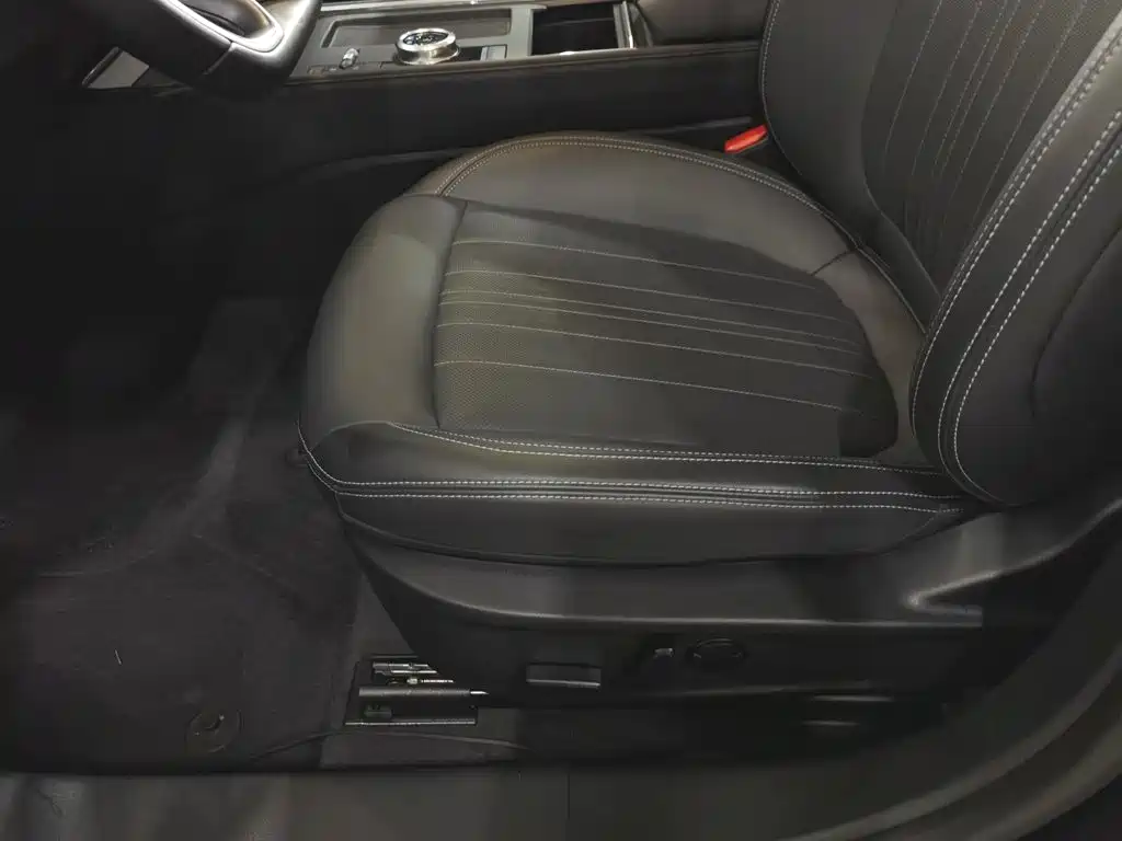 Ford Mondeo 2025 2025 2.0T EcoBoost Luxury
