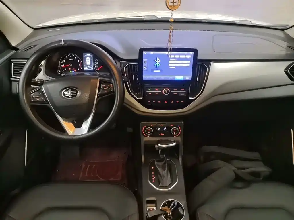 FAW Senya R7 2018 2017 Model 1.6L Automatic Smart