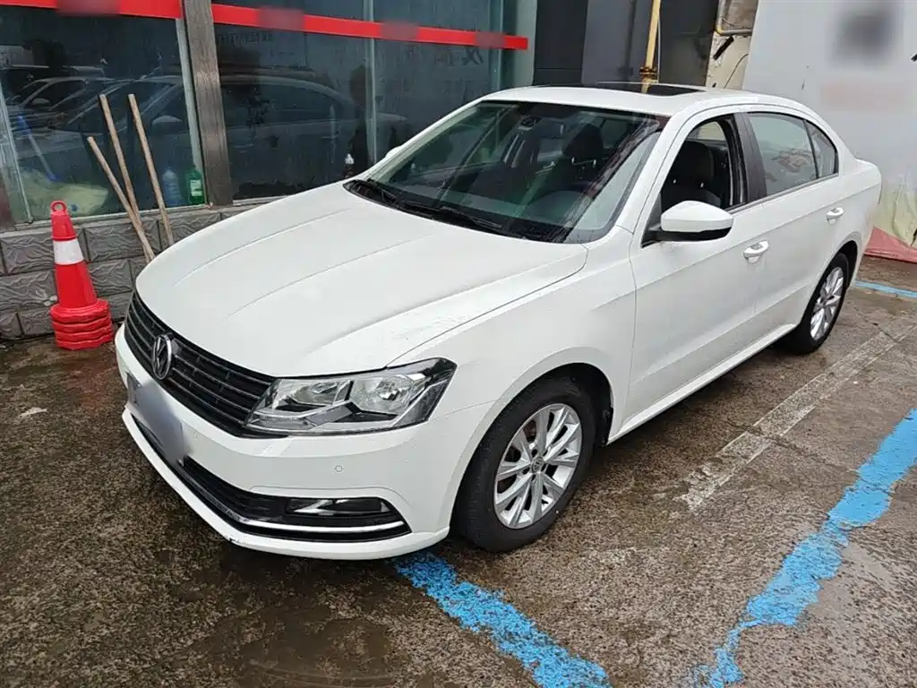 Volkswagen Lavida 2015 230TSI DSG Comfort Edition
