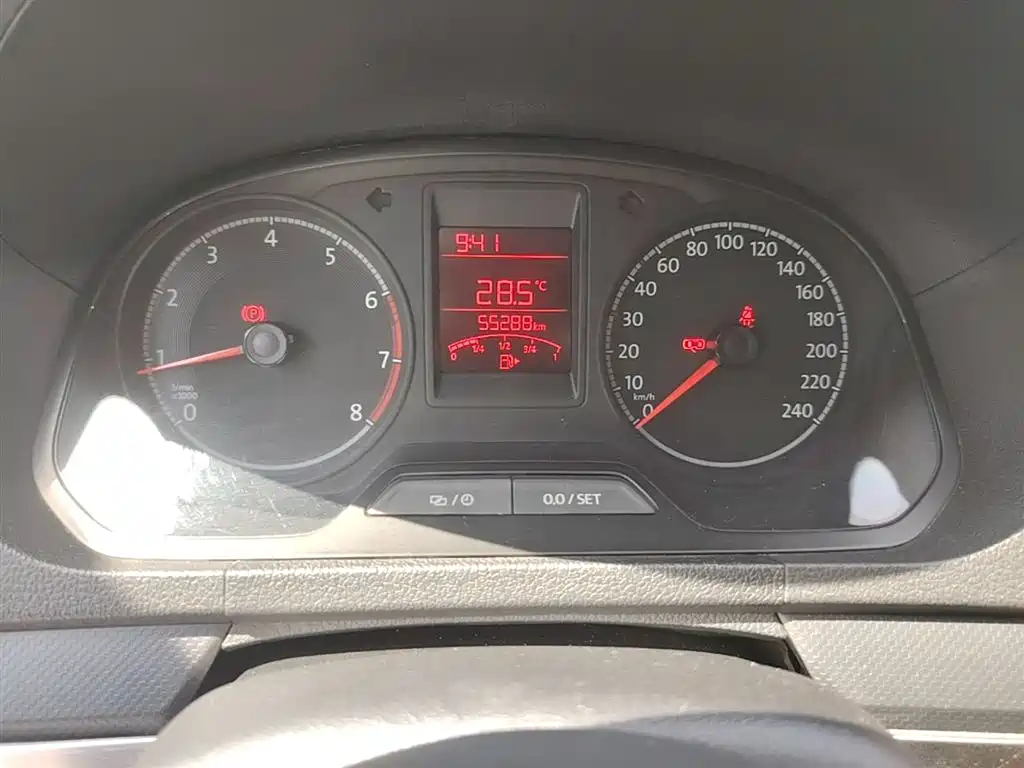Volkswagen Jetta 2019 Dream Edition 1.5L Manual Fashion фото 12