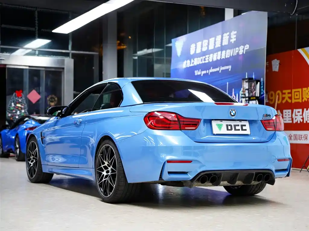 BMW M4 2017 M4 Convertible Fans Limited Edition фото 2