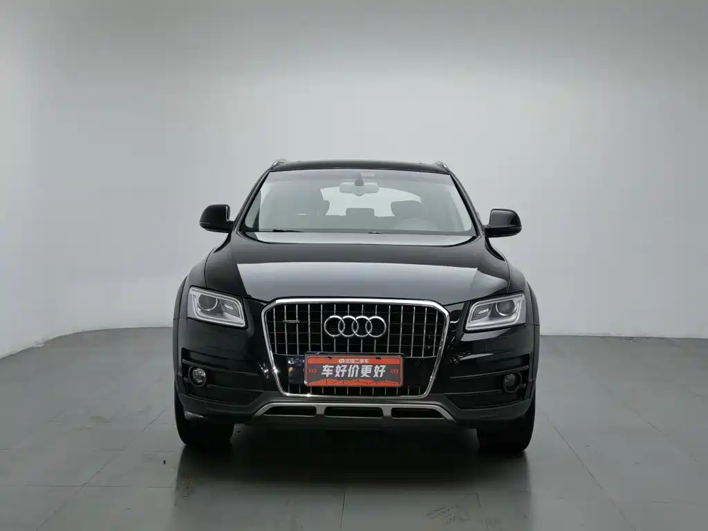 Audi Q5 2018 2017 Plus 40 TFSI Technology