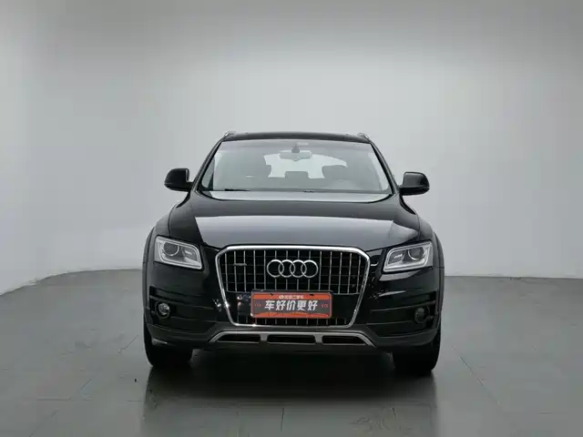 Audi Q5 2017 Plus 40 TFSI Technology — фото 3