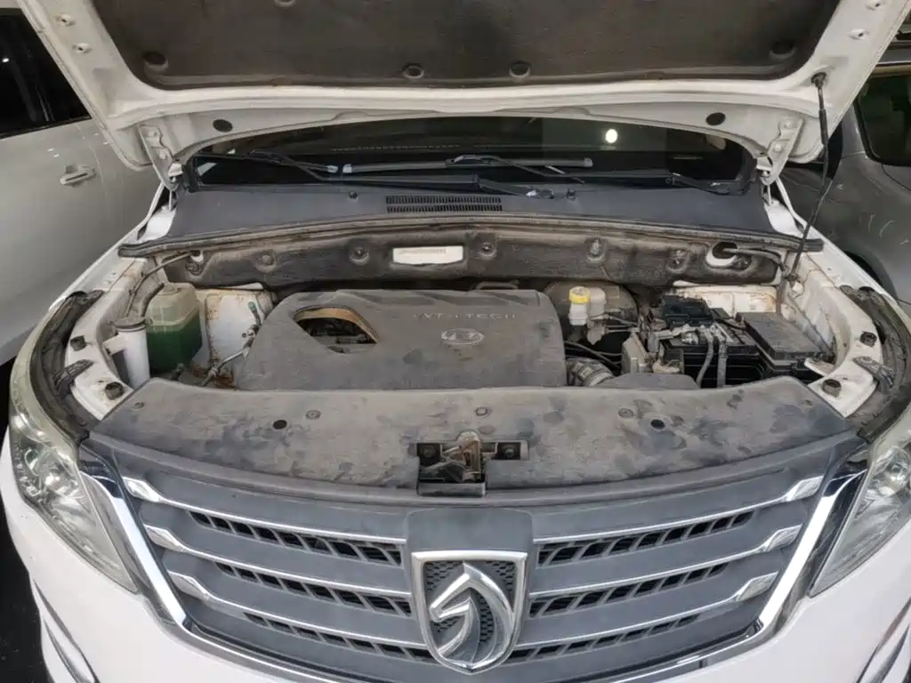 Baojun 560 2017 2016 1.8L iAMT Luxury