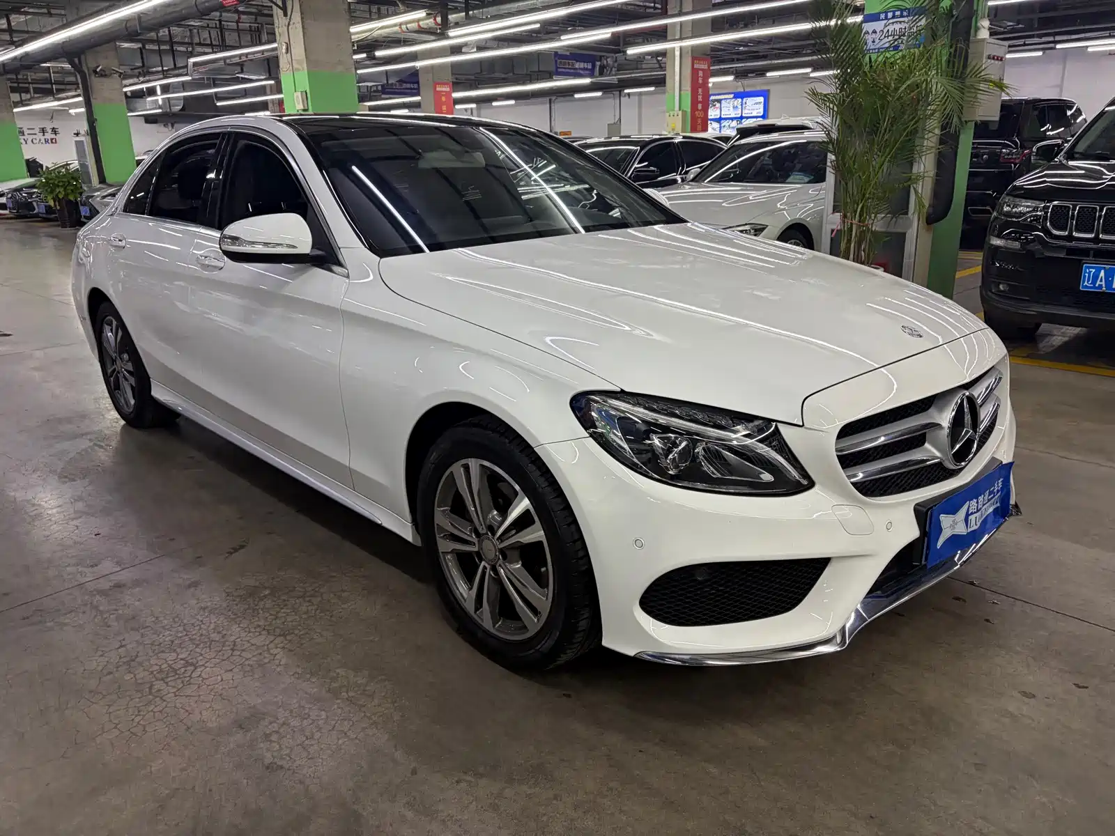 Фото 3 - Mercedes-Benz C-Class