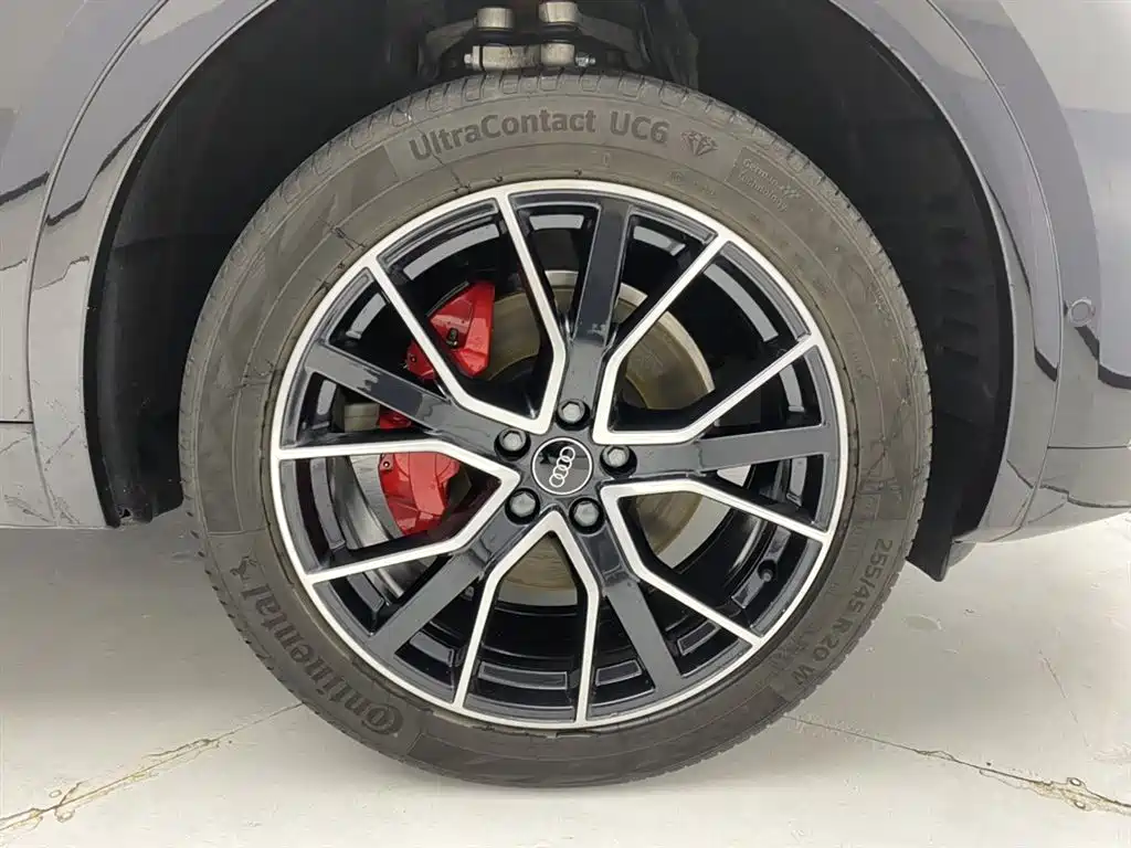Audi Q5L 2024 Model 45 TFSI Luxury Dynamic фото 10