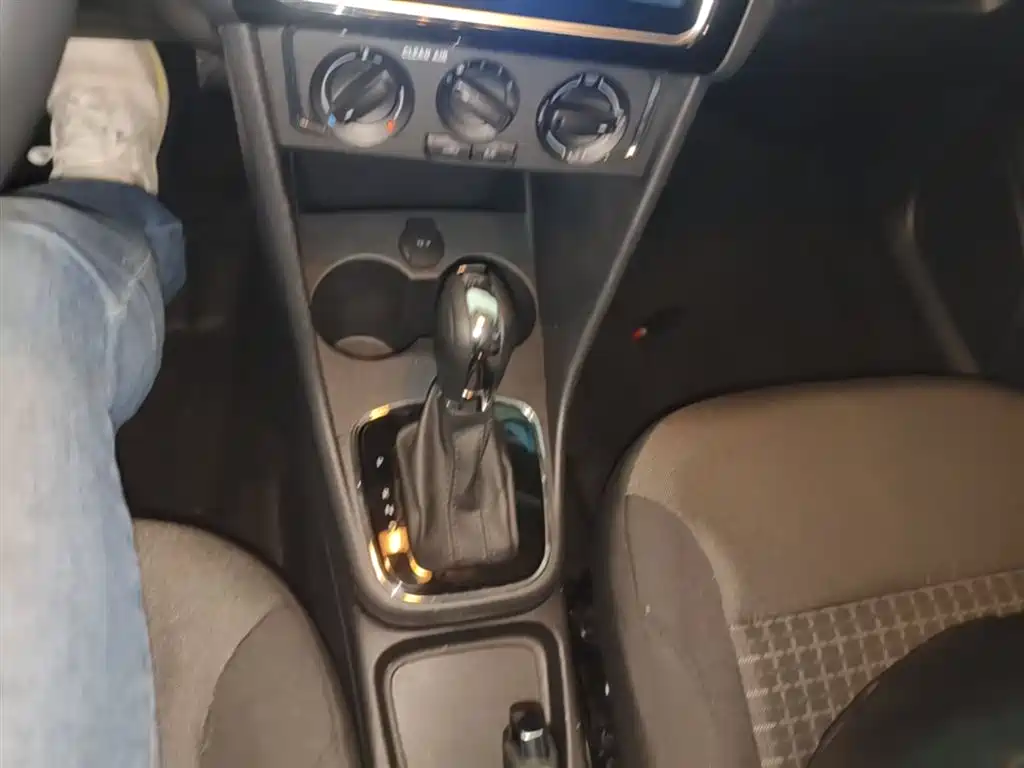 Volkswagen Polo 2018 1.5L Auto Comfort фото 14