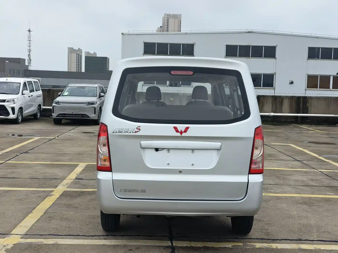 Wuling Motors Wuling Rongguang S 2022 2022 1.2L Standard AC Version 5-seat LSI