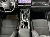 Фото 4 - Geely Coolray