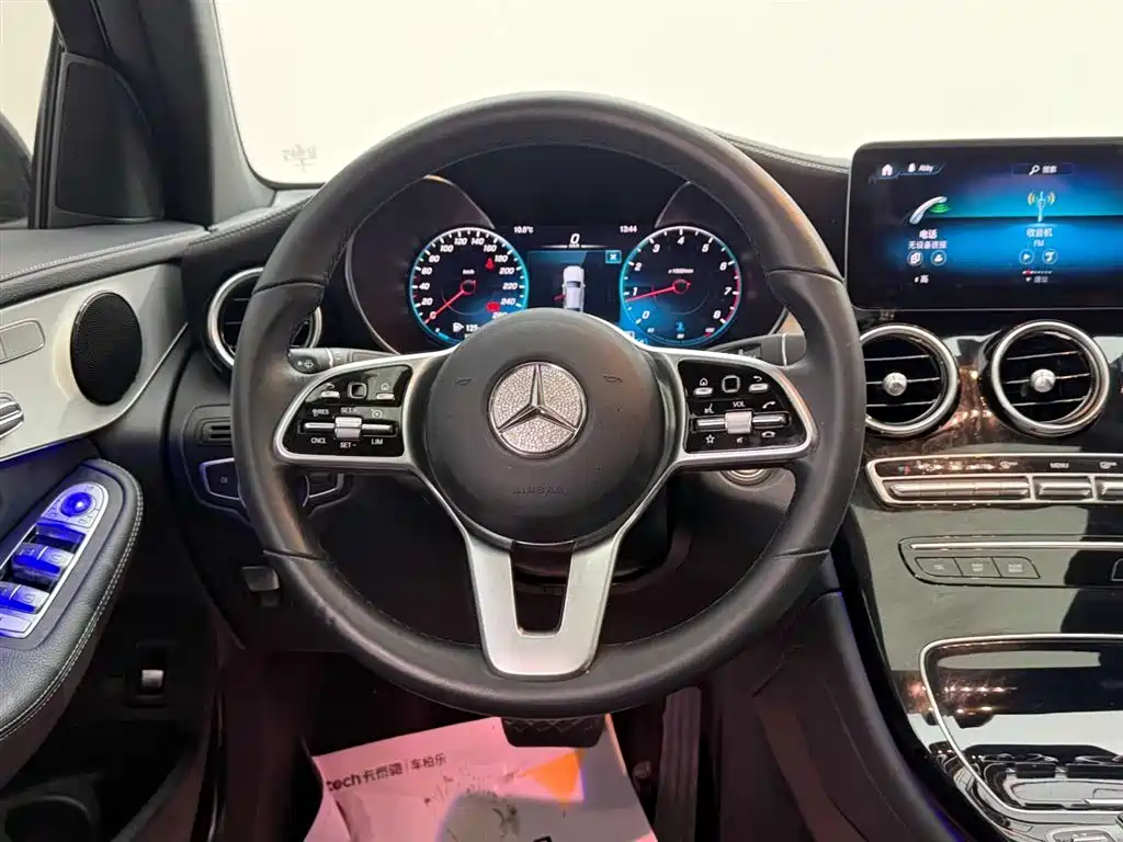 Mercedes-Benz GLC Coupe 2021 GLC 260 4MATIC Coupe SUV фото 27
