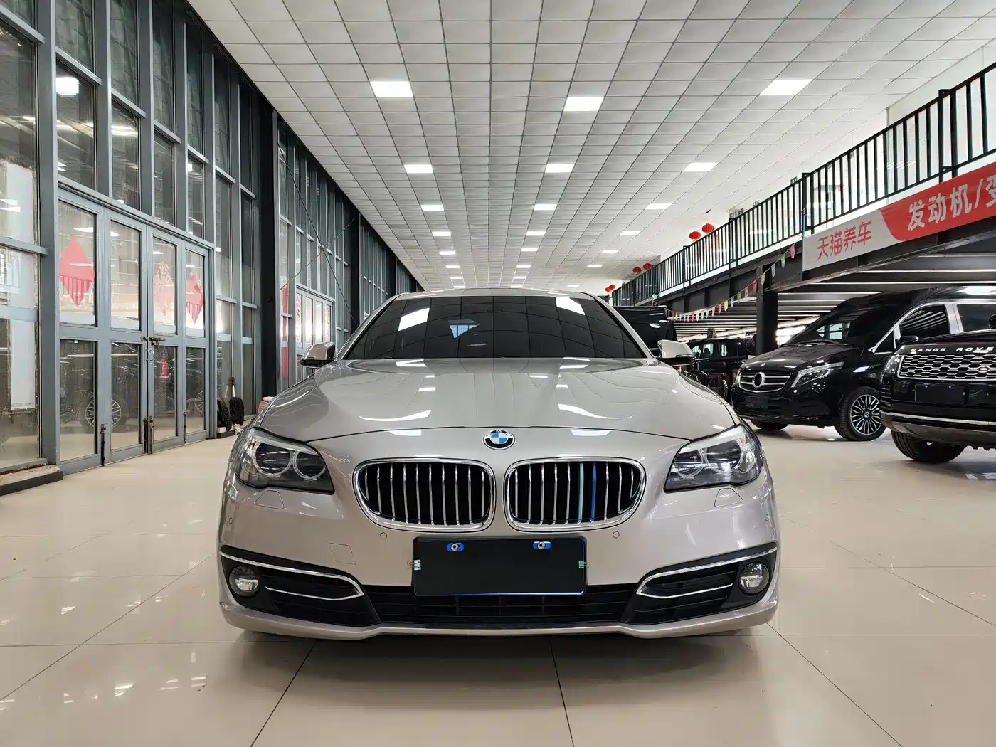 BMW 5 Series 2014 525Li Luxury Design Package фото 2