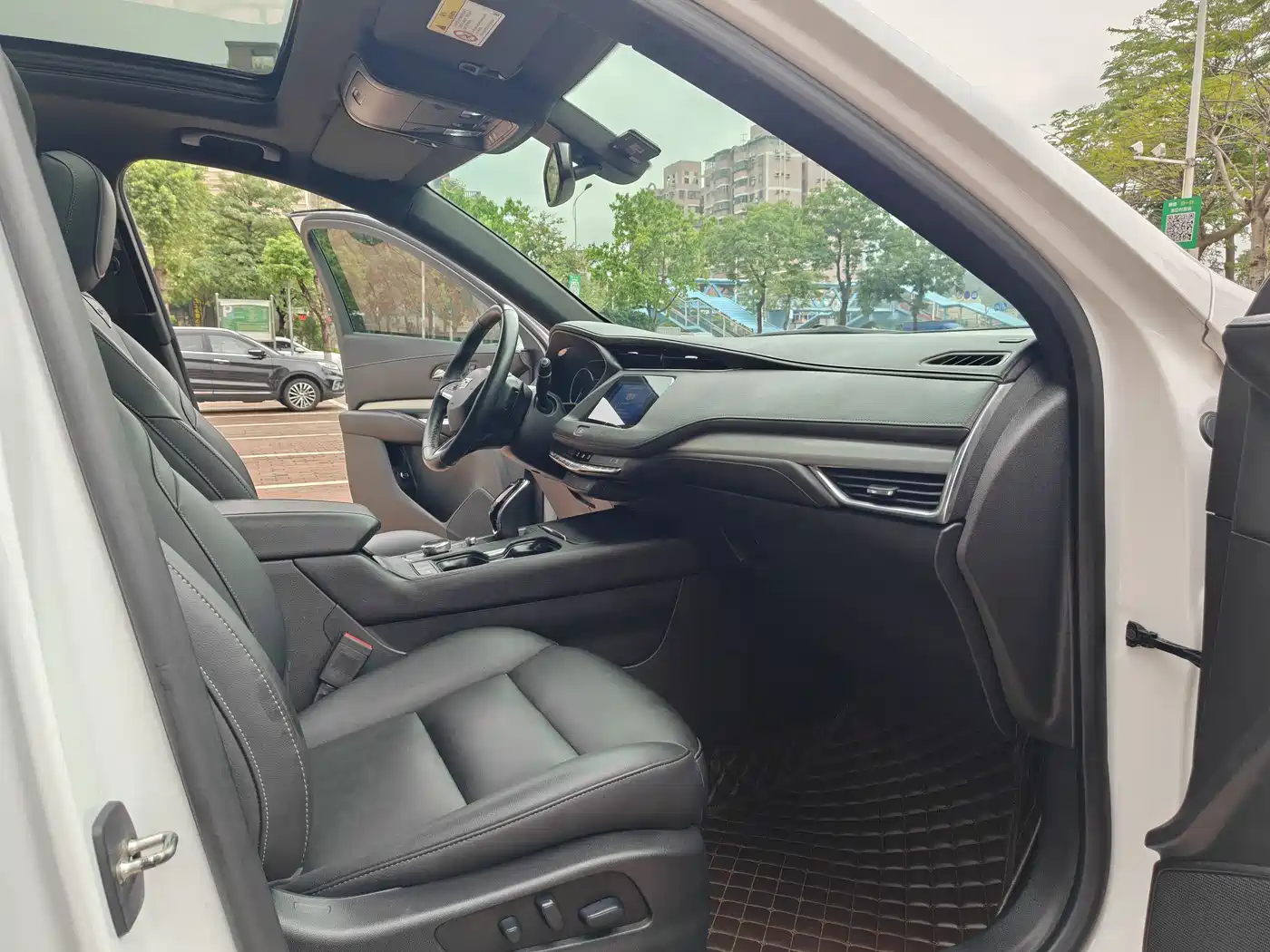 CADILLAC XT4