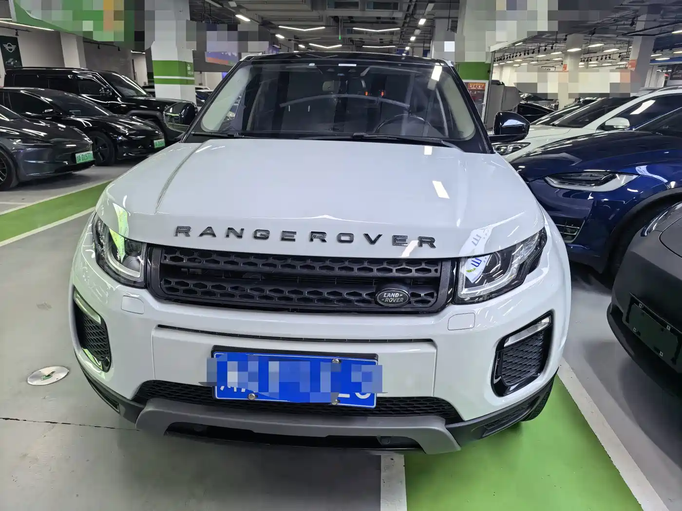 Фото 2 - Land Rover Range Rover Evoque