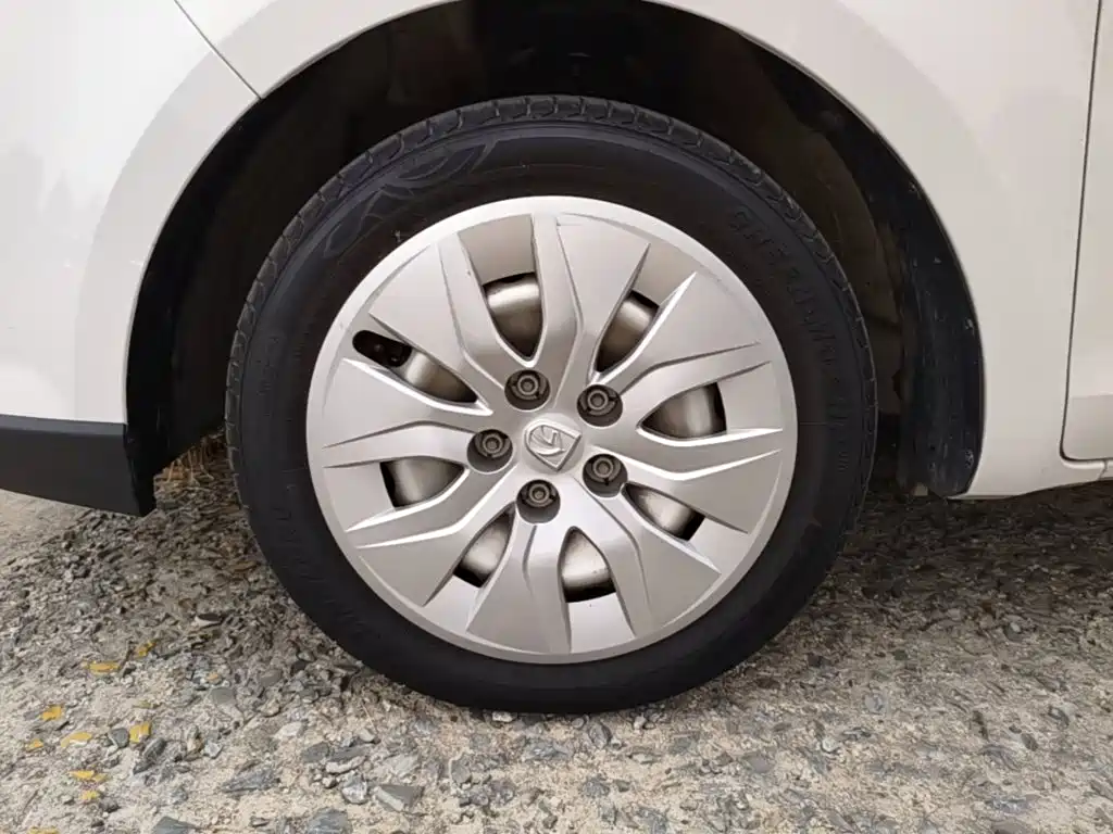 Baojun 730 2021 2019 1.5L Manual Value Edition 7-Seater China VI
