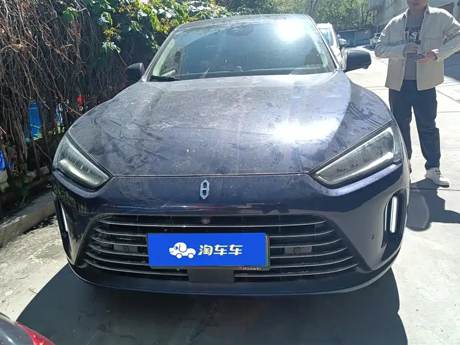 AITO Wenjie AITO M5 2022 Extended Range AWD Performance Edition фото 2