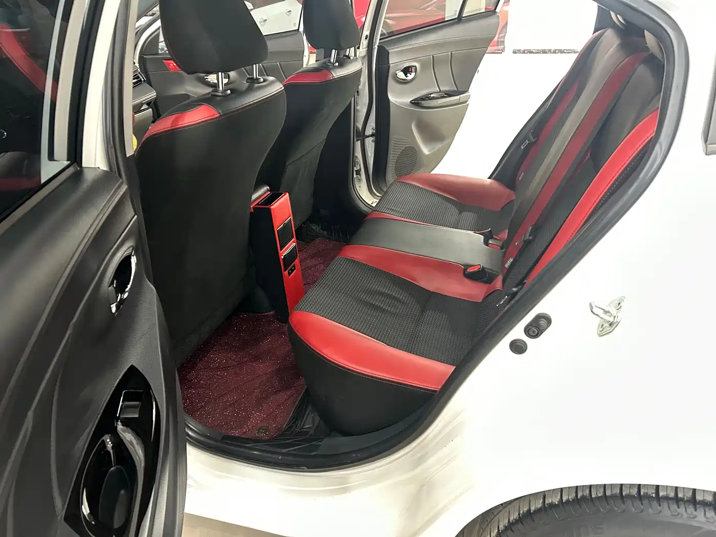 Toyota Vios 2022 1.5L 20th Anniversary Edition фото 5