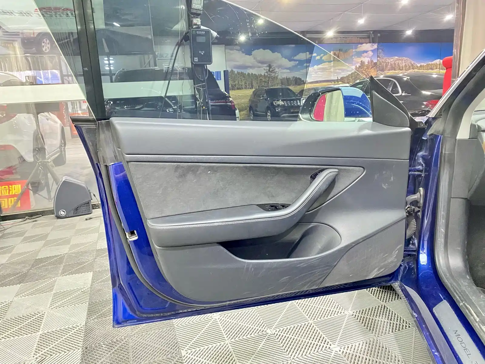 Фото 8 - Tesla Model 3