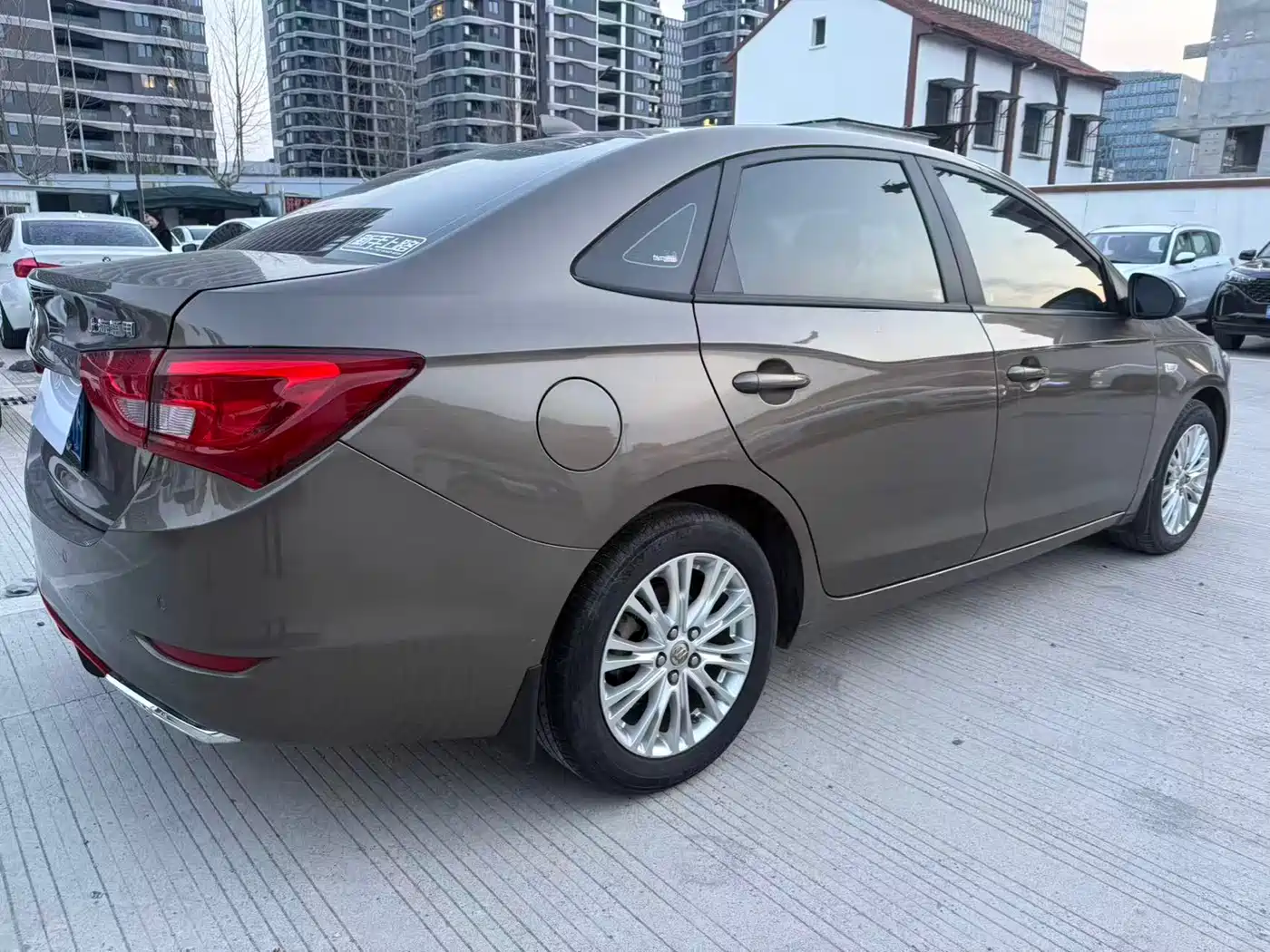 Buick Excelle 2015 15N Automatic Elite фото 3