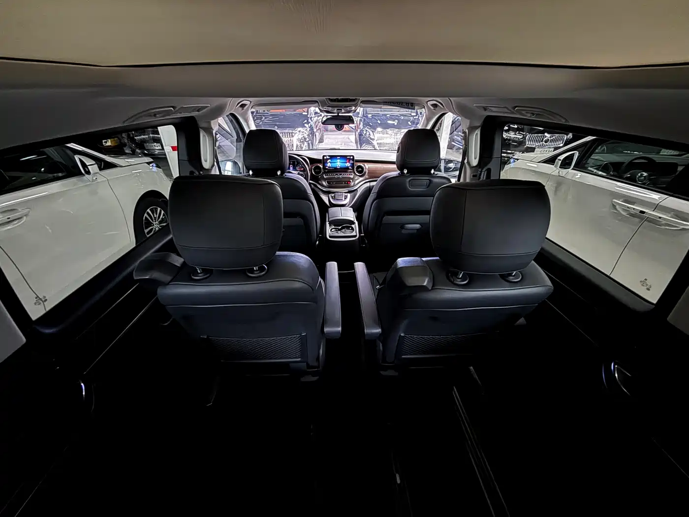 Mercedes-Benz V-Class 2022 V 260 Pilot Edition фото 14