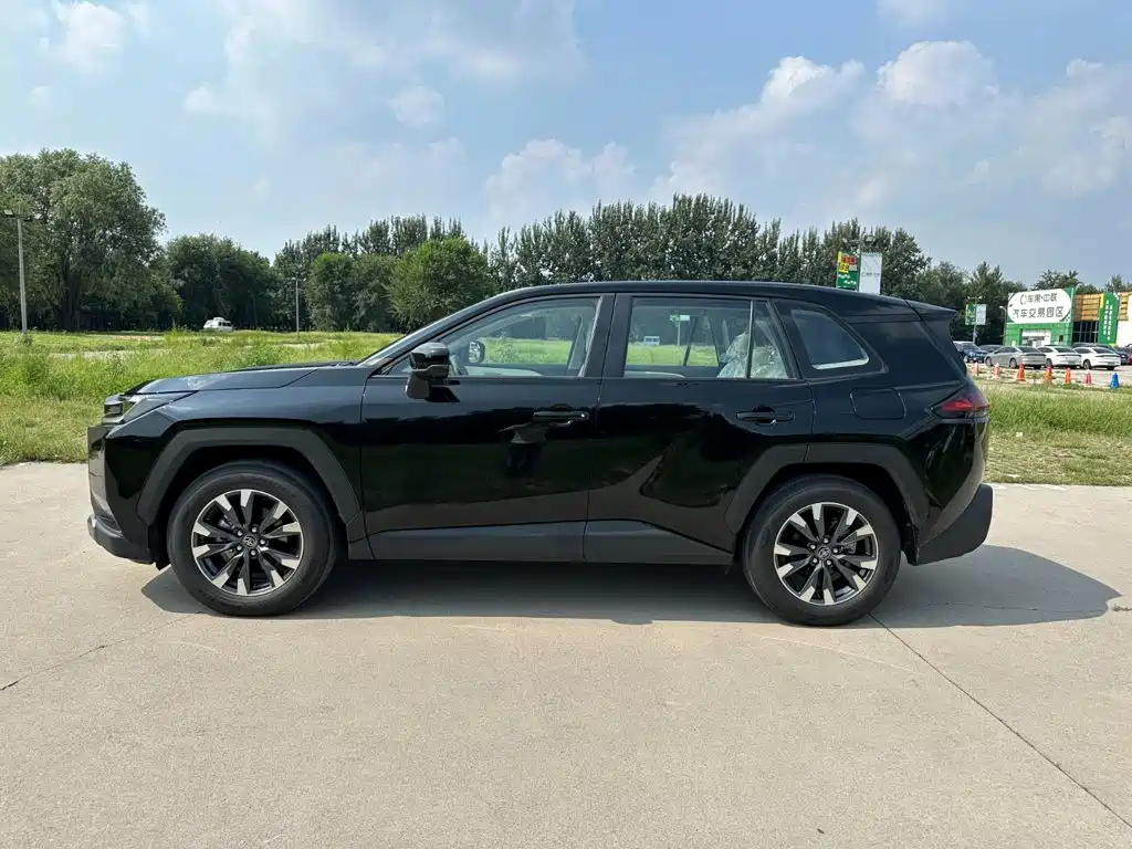 Toyota RAV4 Rongfang 2026 2026 Model Hybrid 2.0L E-CVT 2WD Premium