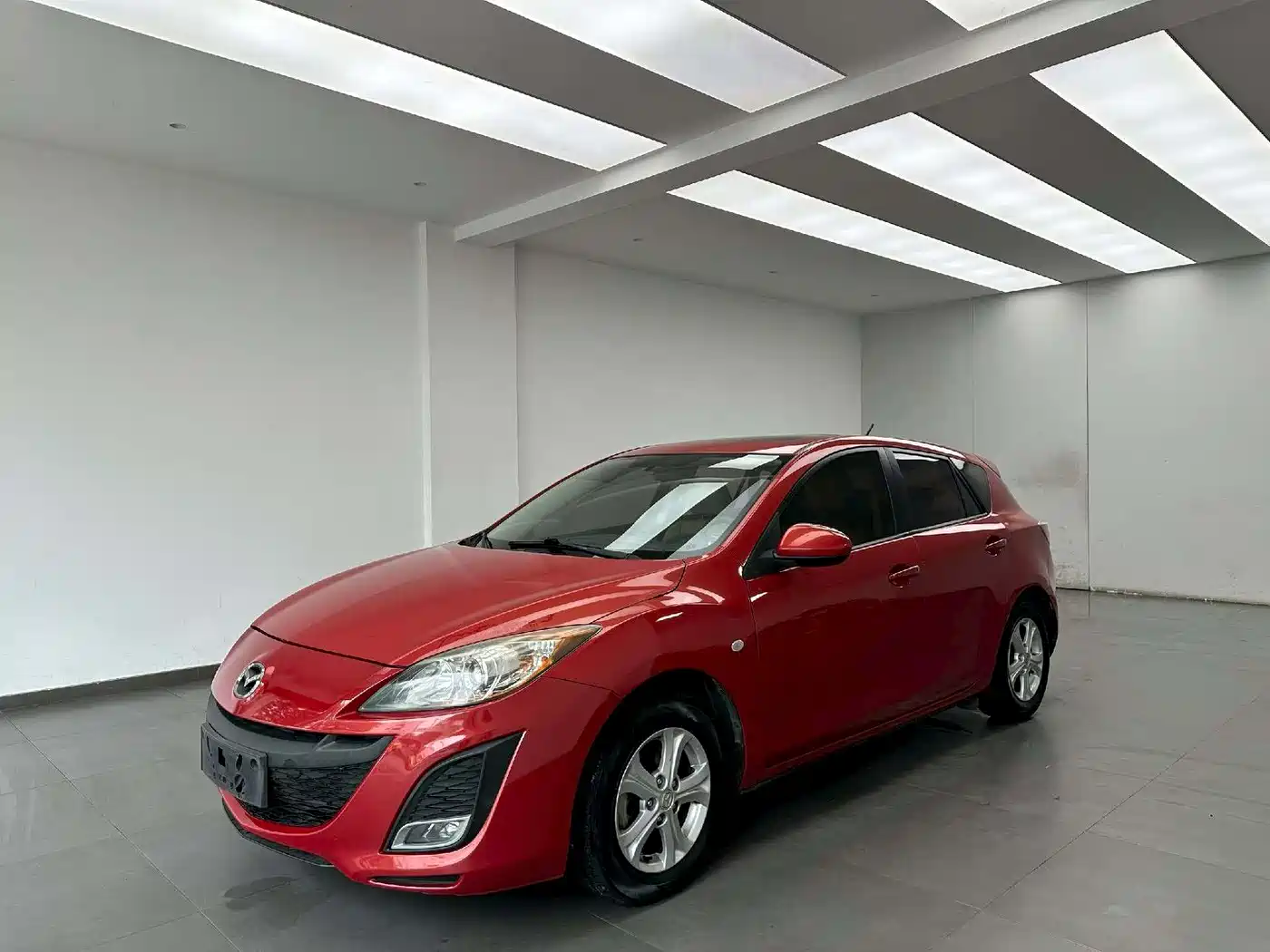 Mazda Mazda3 (Import) 2011 2010 Hatchback 1.6 Automatic Luxury
