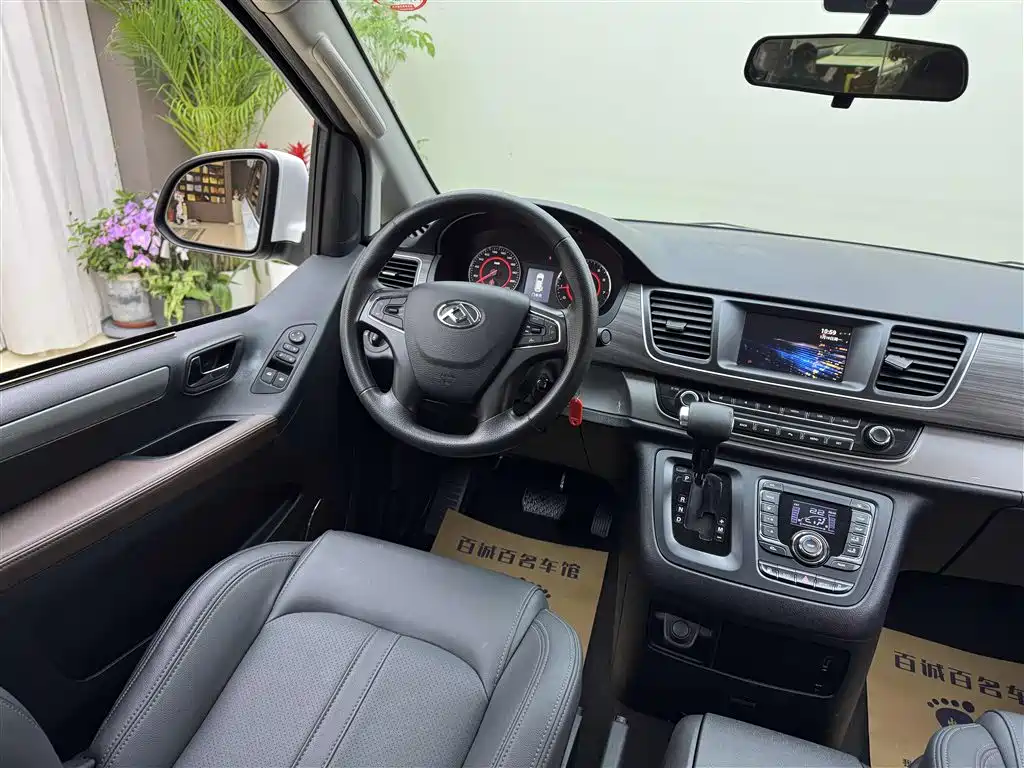 SAIC Maxus Maxus G10 2019 Facelift PLUS 2.0T Automatic Elite Edition China VI фото 16