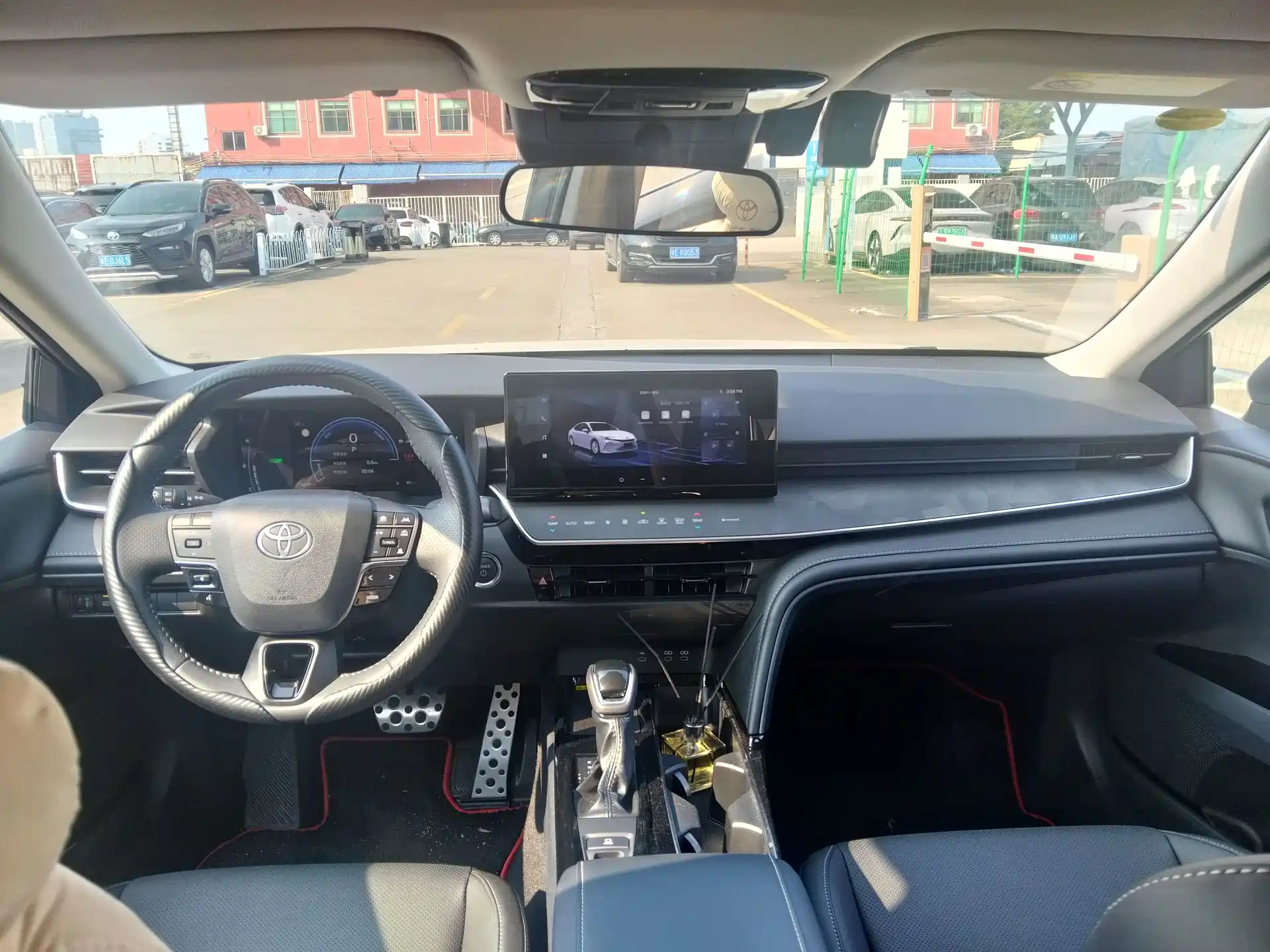 Photo 8 - Toyota Camry