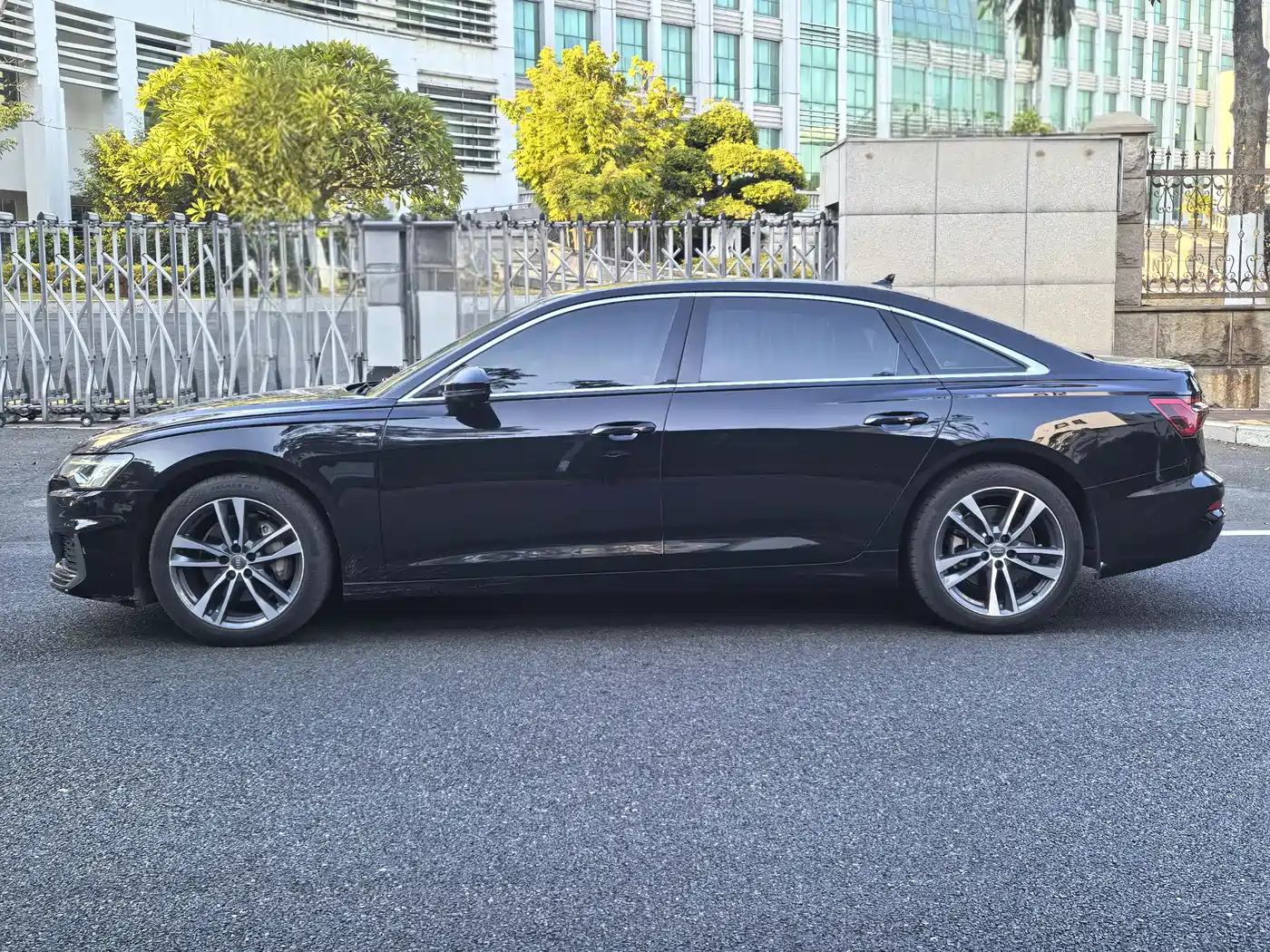 Audi A6L 2019 40 TFSI Luxury Dynamic фото 4