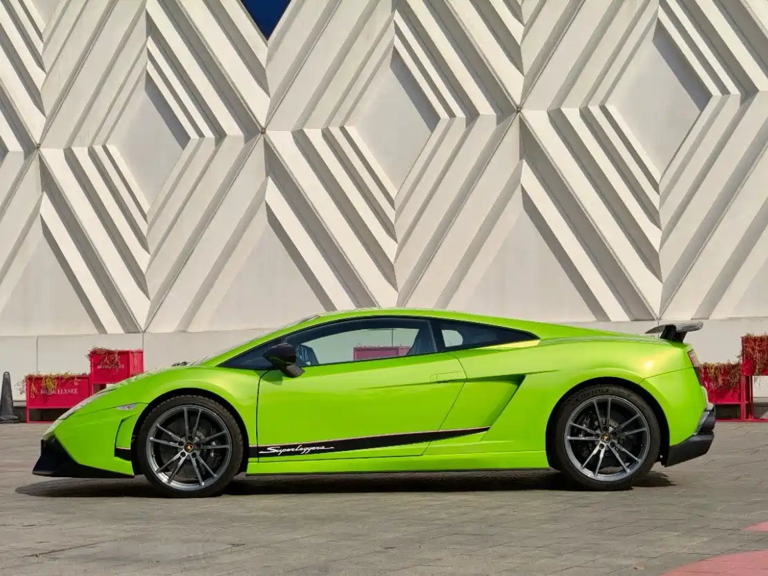 Lamborghini Gallardo 2011 LP 570-4 Superleggera фото 4