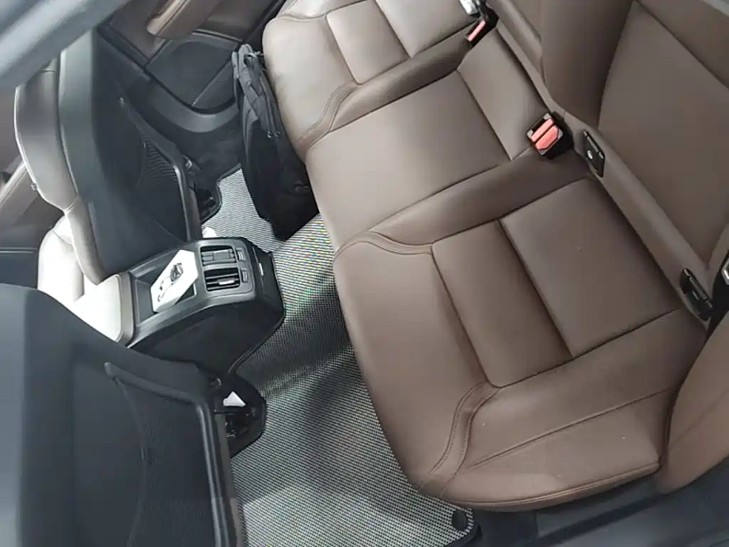 Volvo S90 2025 2024 B5 Momentum Luxury Edition