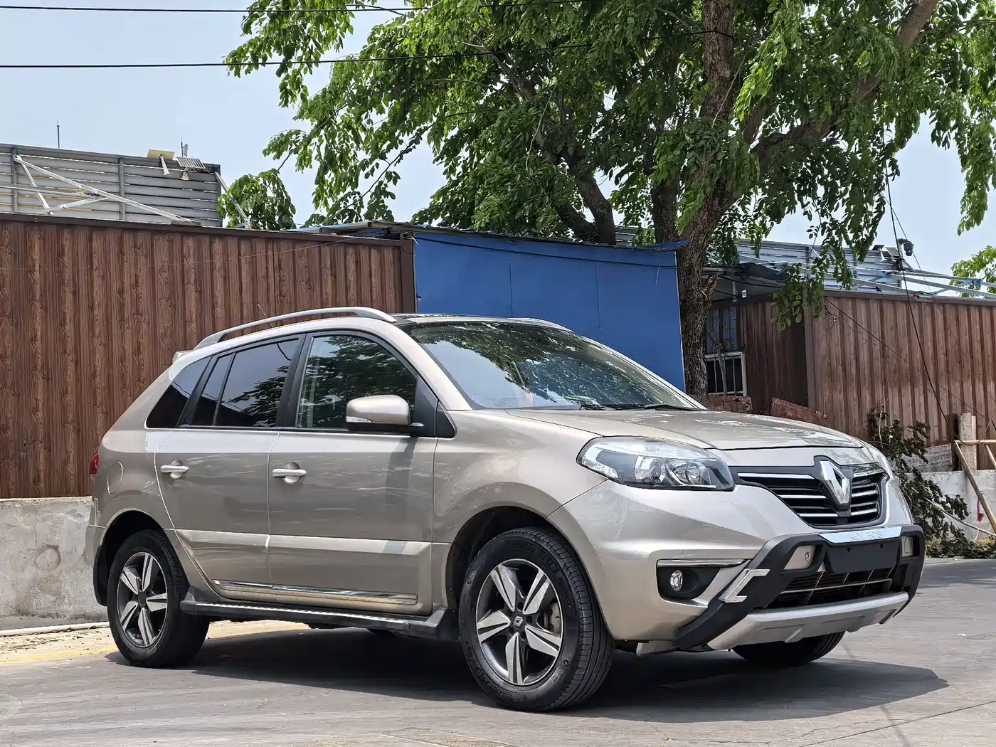 Renault Koleos (Import) 2014 2014 2.5L 4WD Comfort Edition
