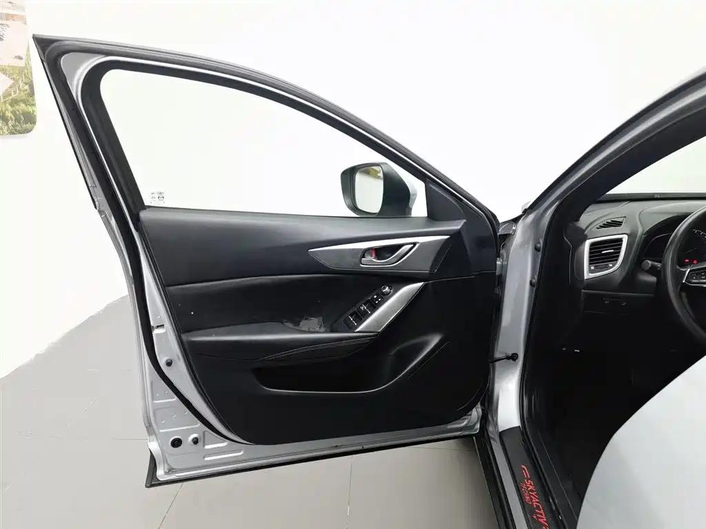 Mazda CX-4 2018 Model 2.0L Automatic 2WD Skyactiv Dynamic (China V) фото 8