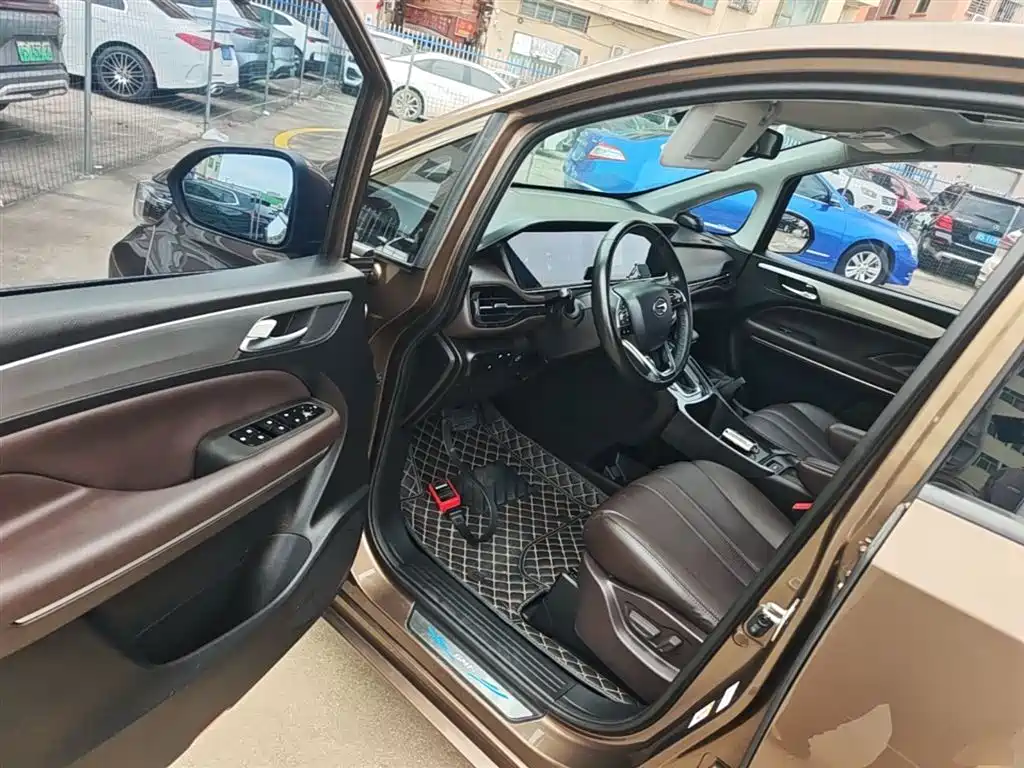 GAC Trumpchi Trumpchi M6 2019 270T Automatic Premium (7-seater) China V фото 16