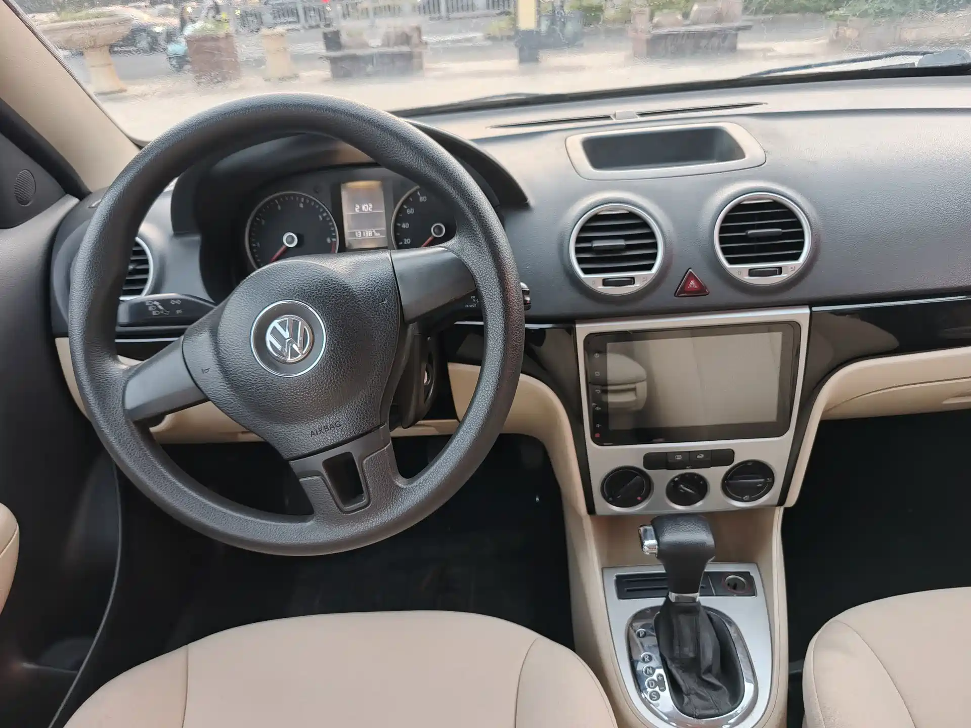 Photo 11 - Volkswagen Lavida